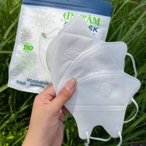 khẩu trang màu nào chống nắng tốt nhất
